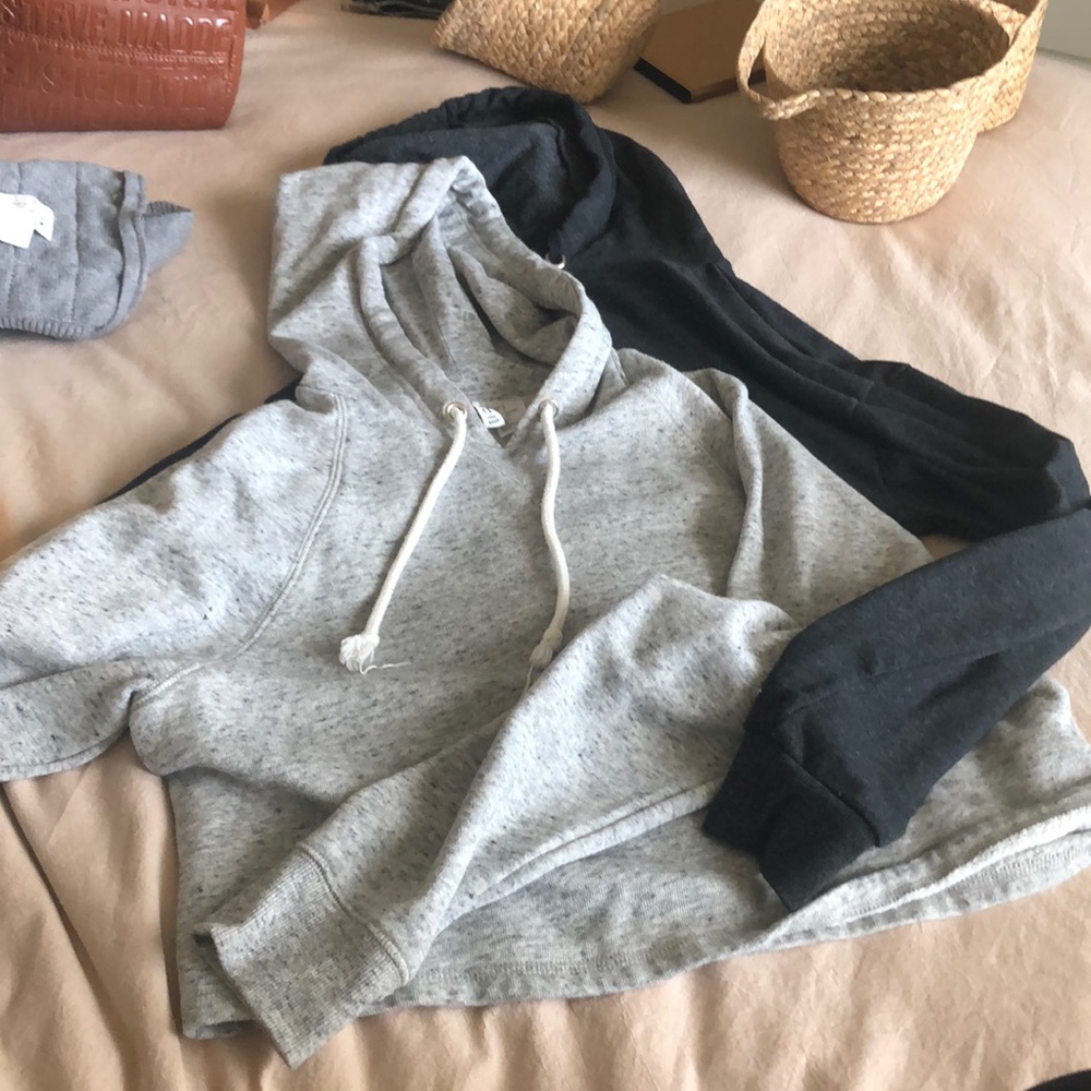 cropped hoodies